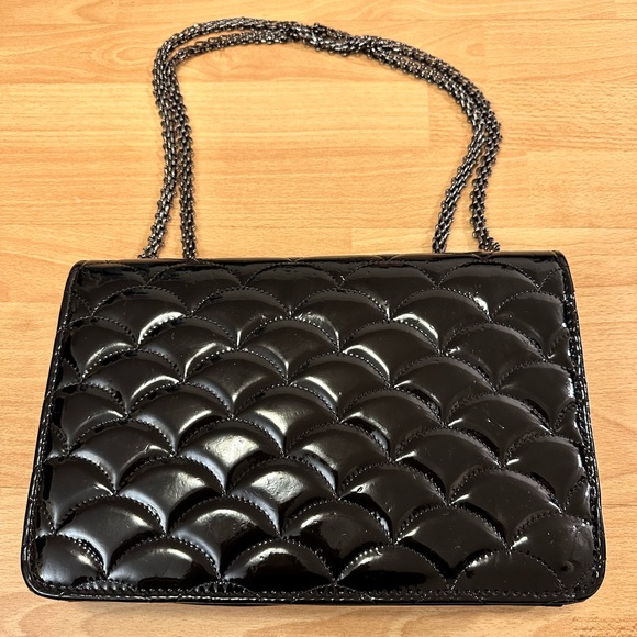 Quilted Leather Double Flap Shoulder Bag - Picture 6 of 6